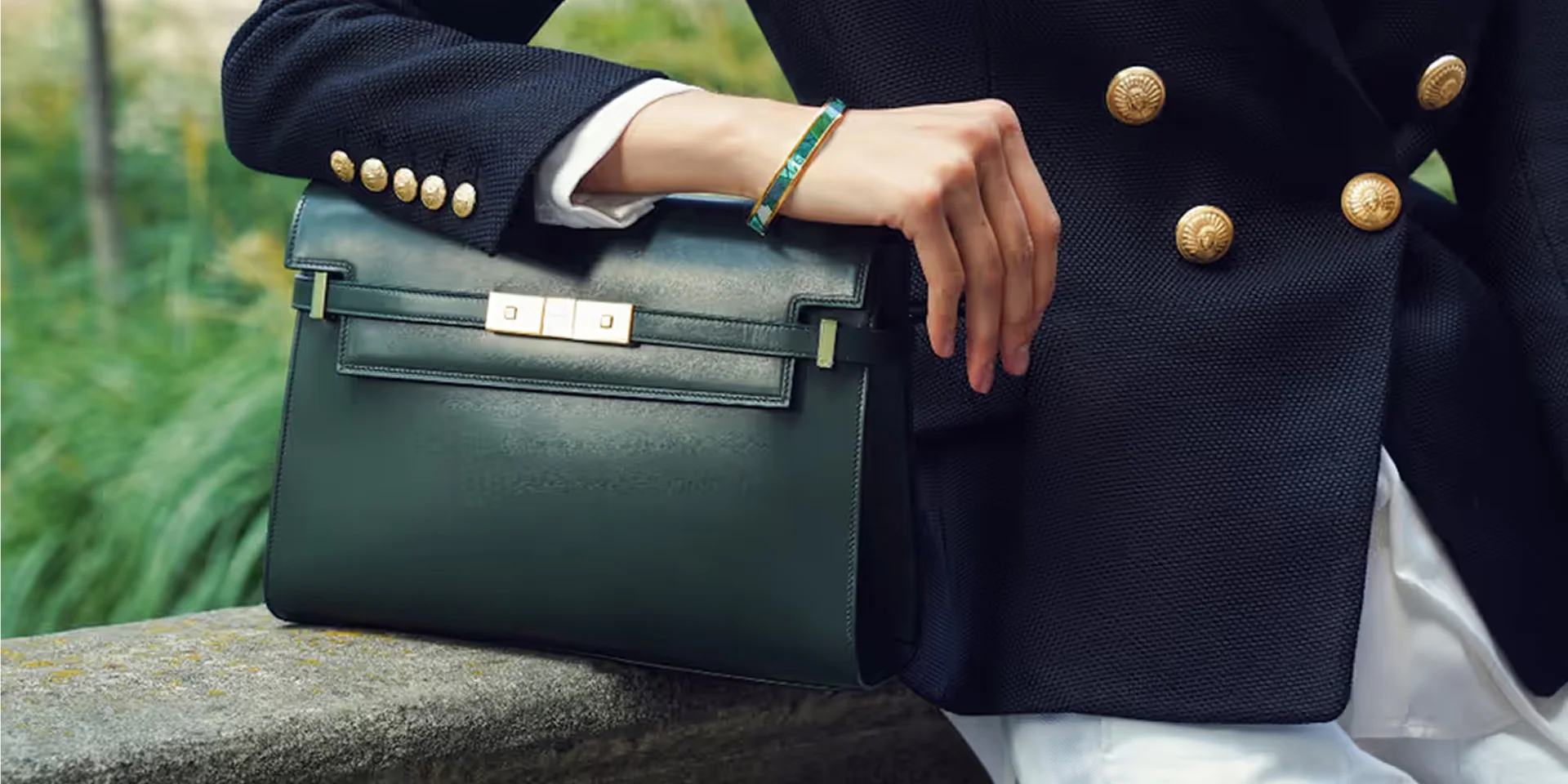 Curiocity: Replica Handbag Store & Replica Shoes Store As a Top Black Friday  Luxury Resale Destination