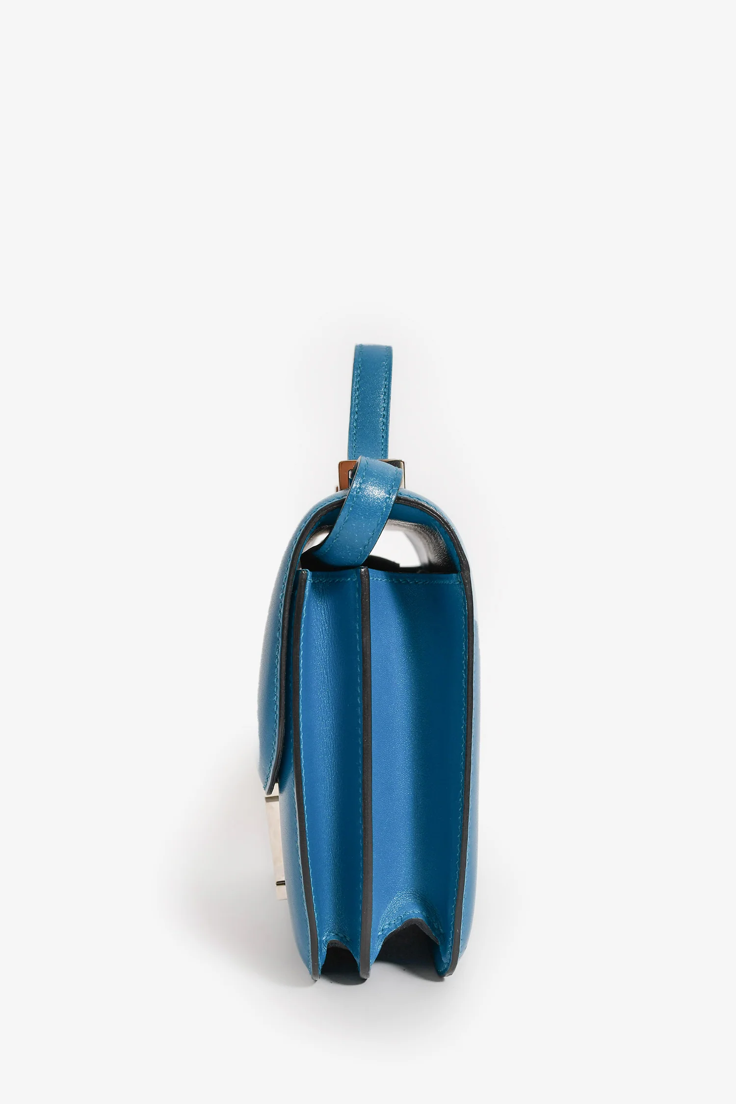 Hermès 2017 Bleu Izmir Tadelakt Leather Constance 18