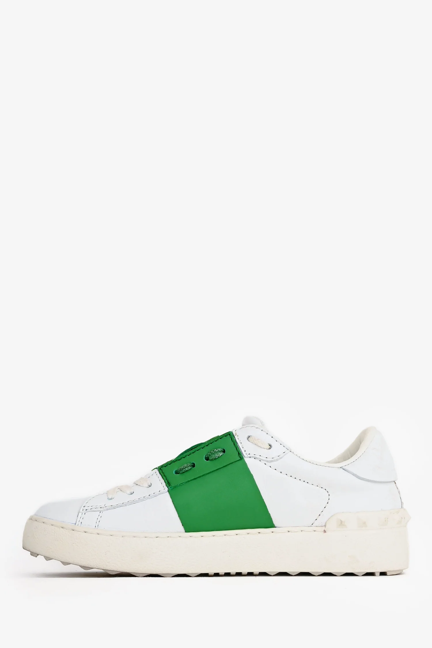 Valentino White/Green Leather Rockstud Sneakers Size 35