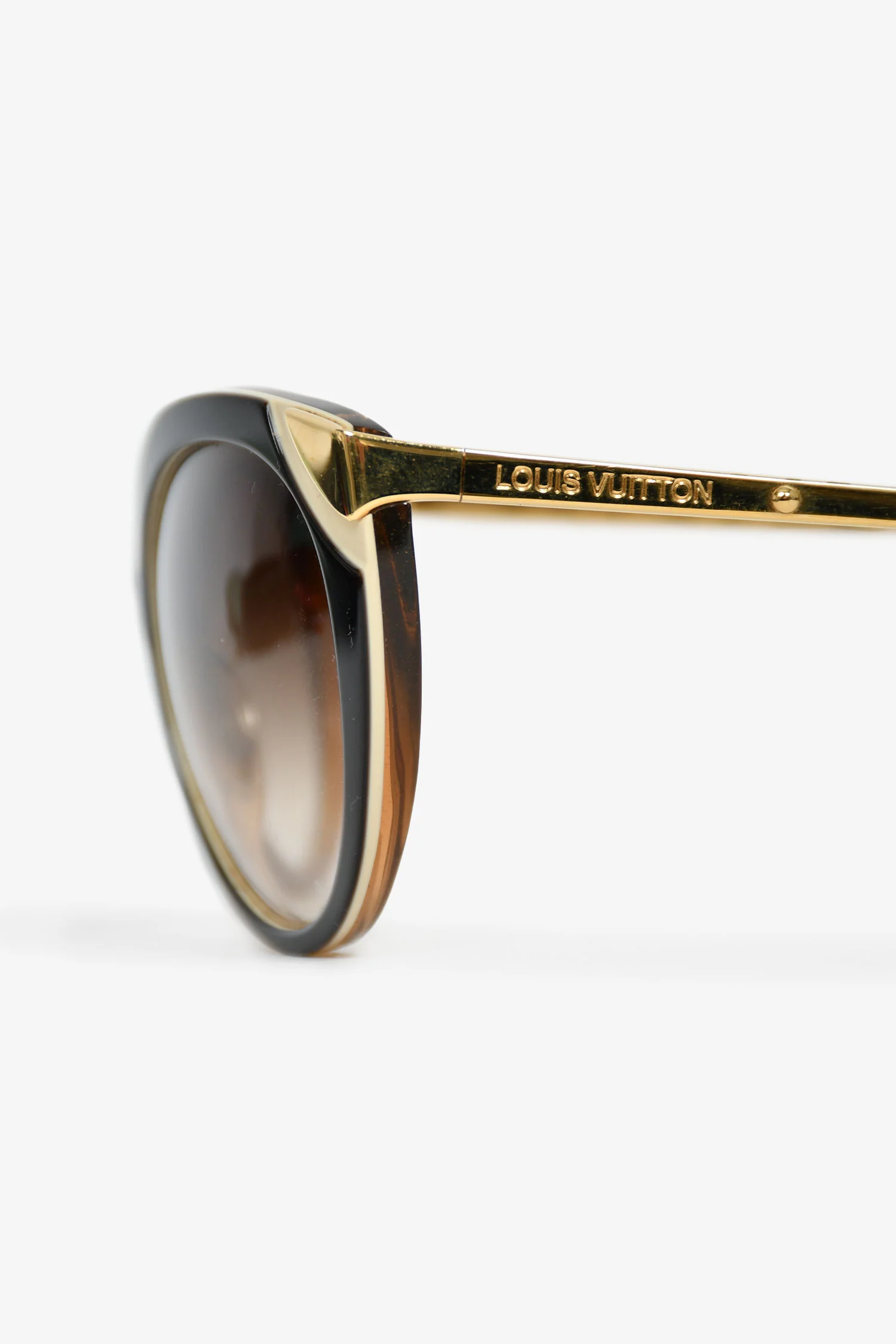 Louis Vuitton Brown/Gold Acrylic Cat Eye Logo Sunglasses
