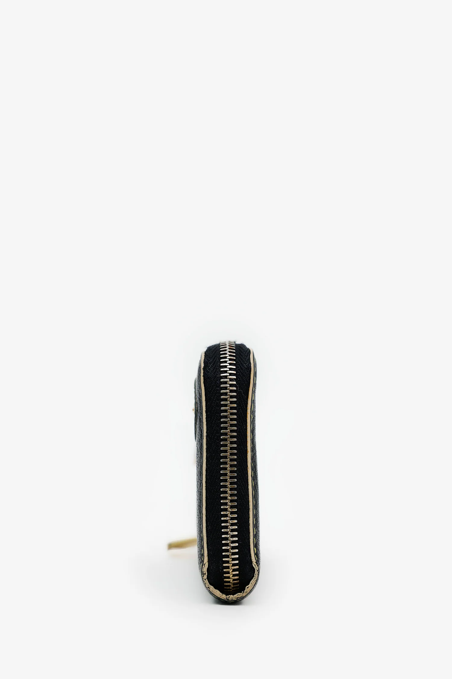 Louis Vuitton 2007 Black Leather Suhali Zippy Wallet